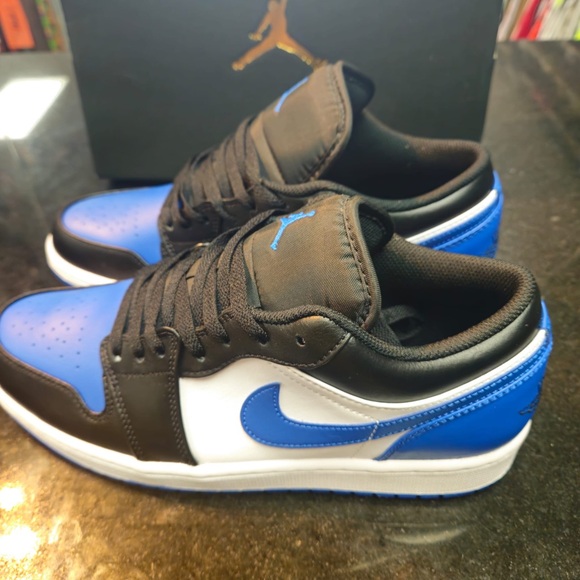 AIR JORDAN 1 RETRO LOW ROYAL TOE sz 9.5 - Picture 8 of 12